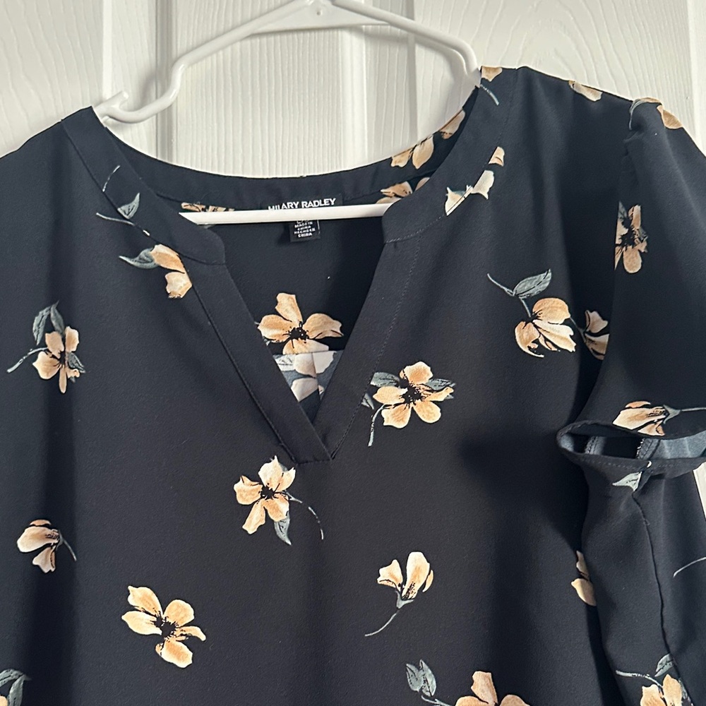 Hilary Radley Floral Blouse - Picture 3 of 3